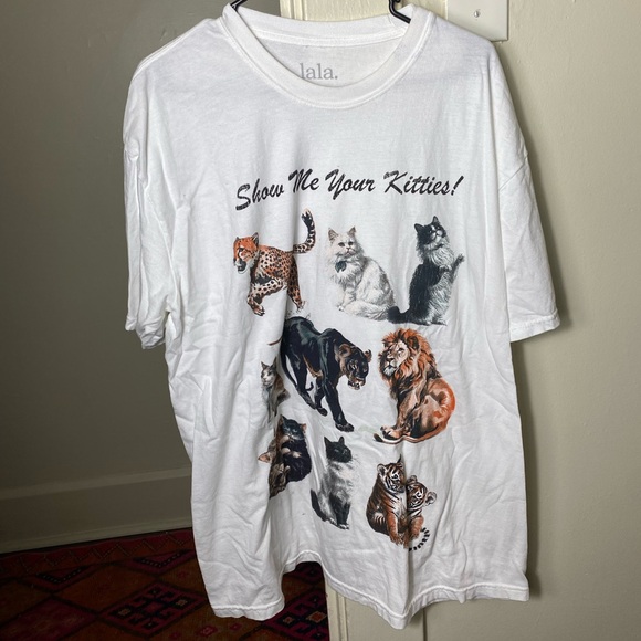 LALA ORIGINAL Kitties on Kitties Oversized Tee - Picture 2 of 4